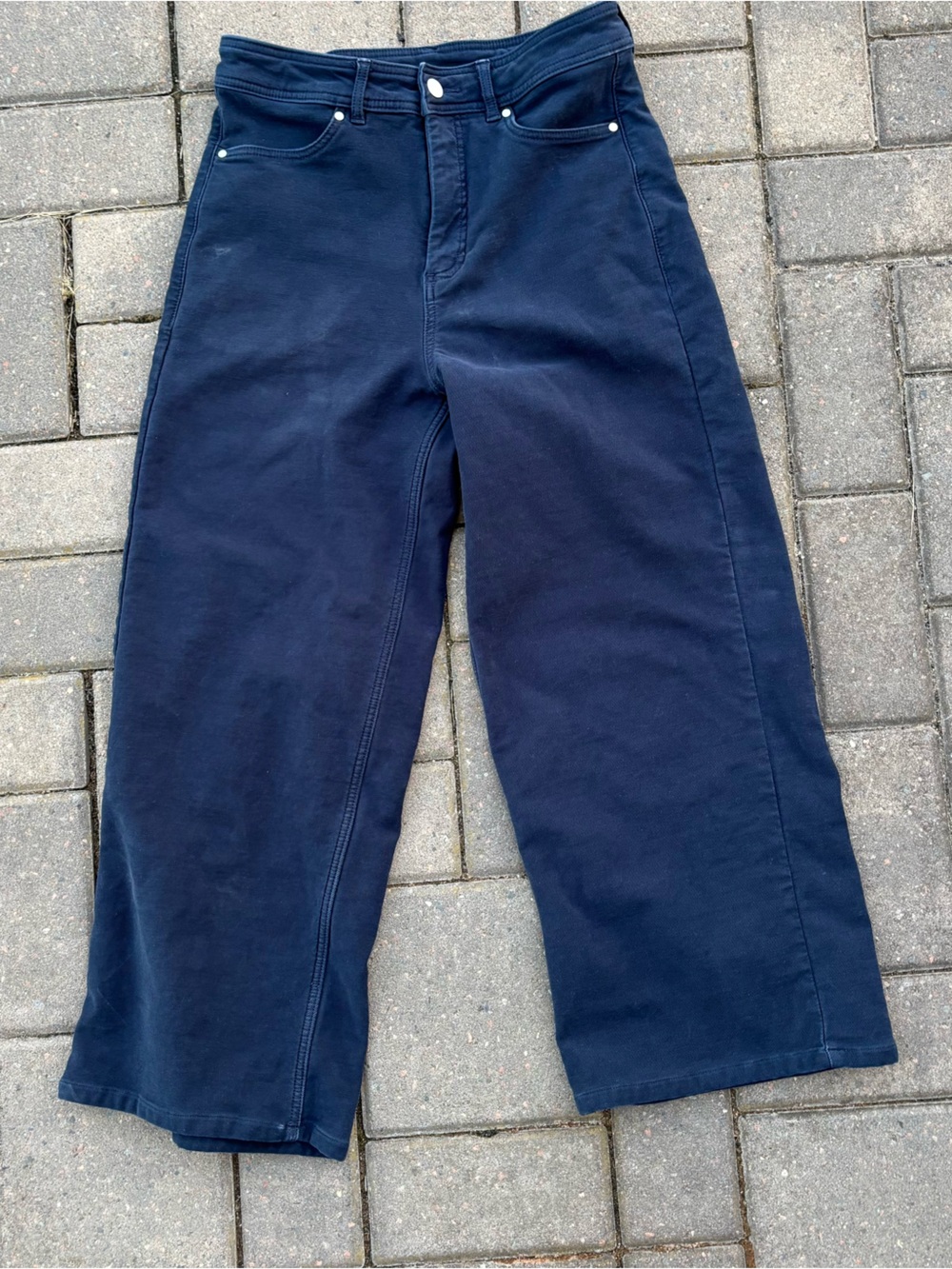 Calia by Carrie Underwood wide leg, high rise cropped pants with stretch sz 8